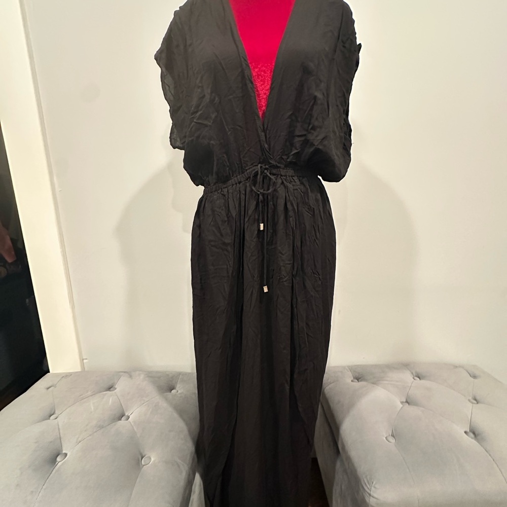 Elan Classic Black Apparel
